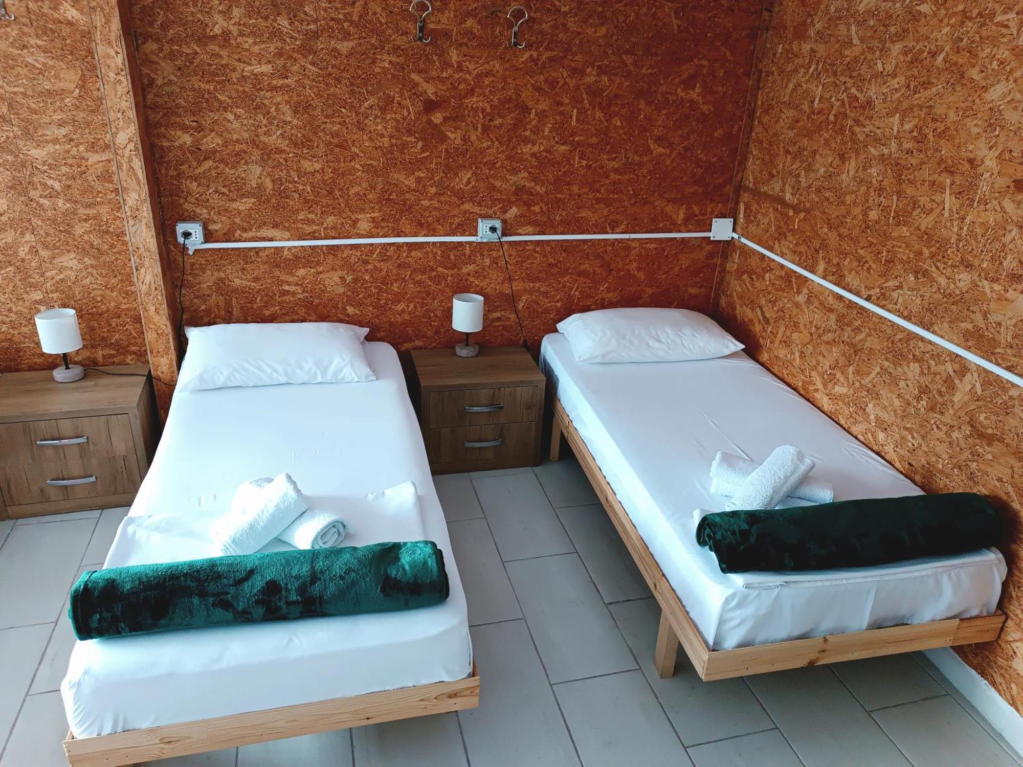 Guest House Tomorri Berat Extérieur photo